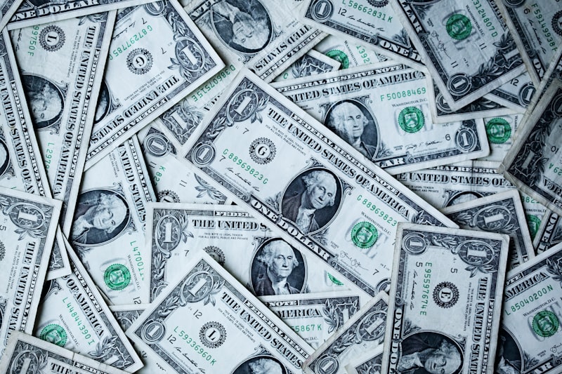 Mobile Money en Afrique : Orange Money, Wave et M-Pesa expliqués